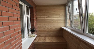 Отделка, остекление, утепление балконов в Великом Устюге от 208 руб. м/2.