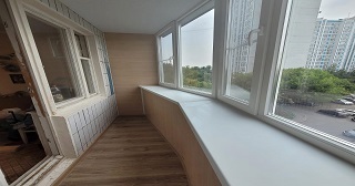 Застеклить лоджию Великий Устюг цена от 9868 руб. м/п. за 50 часов
